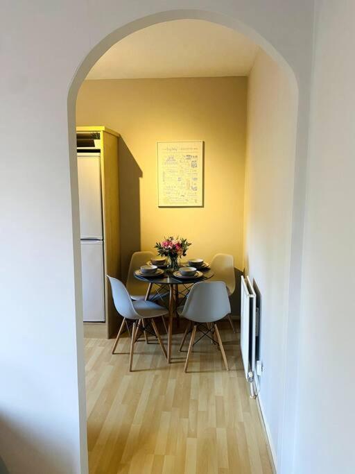 City Centre Riverside Apartment Winchester Exterior photo